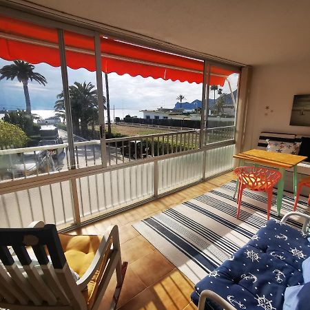 Happy Beachfront Apartment Алтеа Екстер'єр фото
