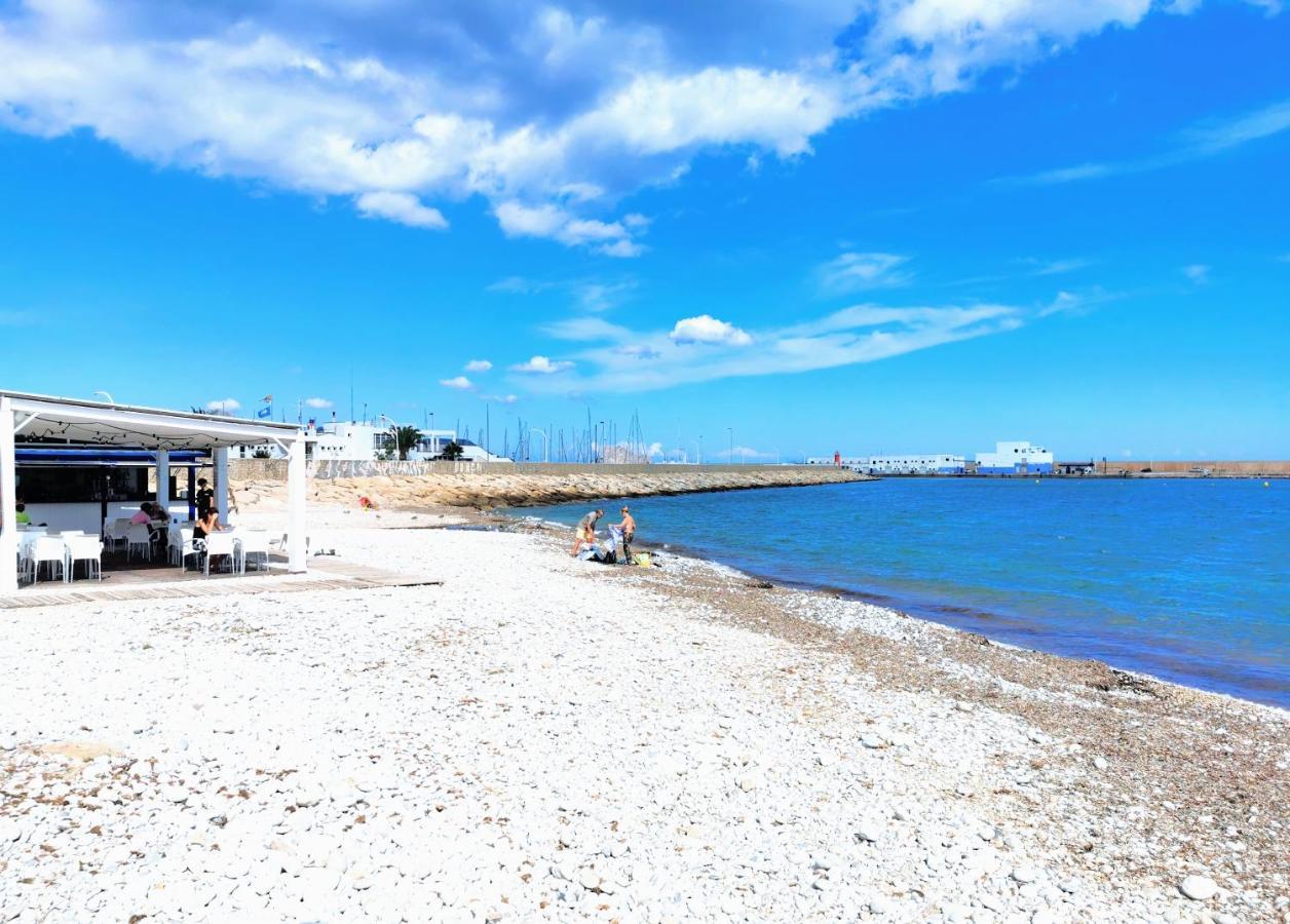 Happy Beachfront Apartment Алтеа Екстер'єр фото